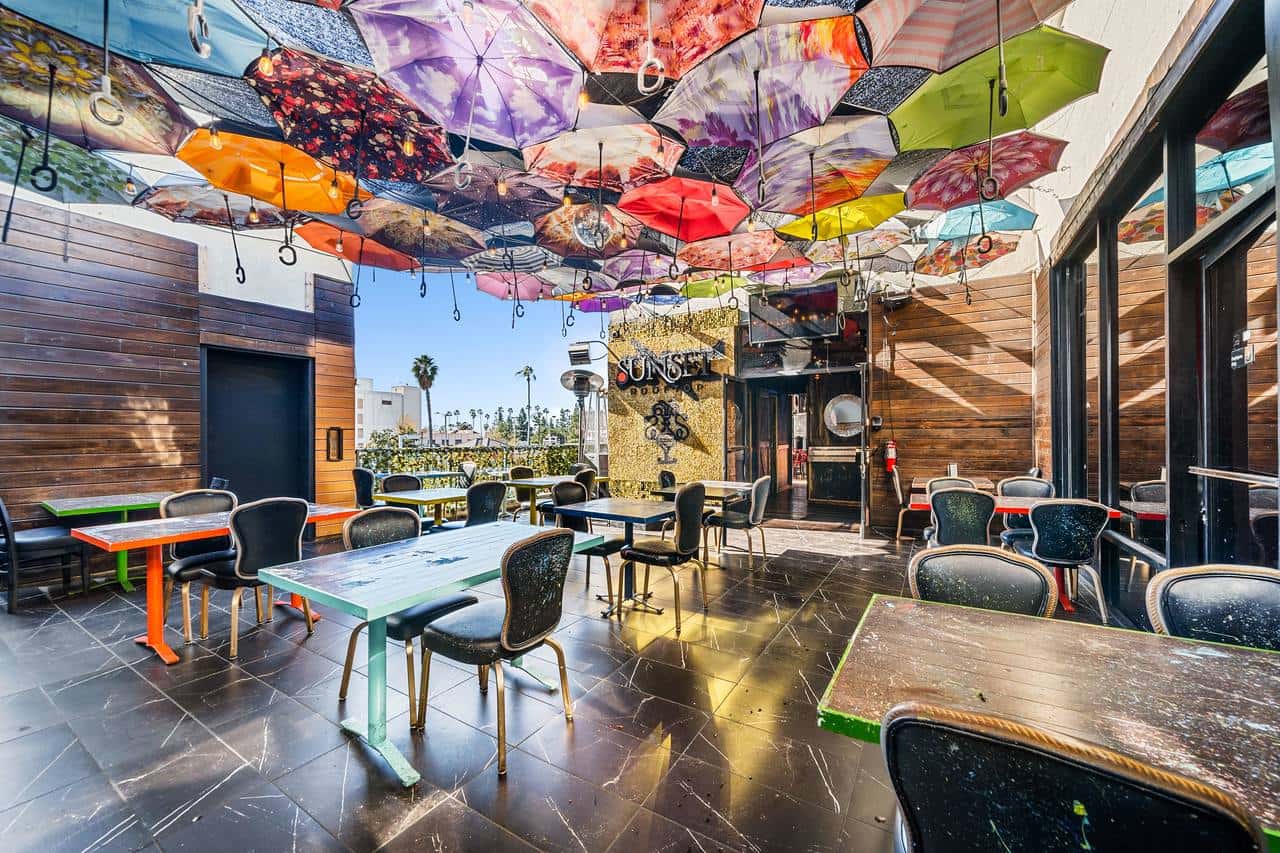Sunhill Rooftop Gallery – Sunset Rooftop